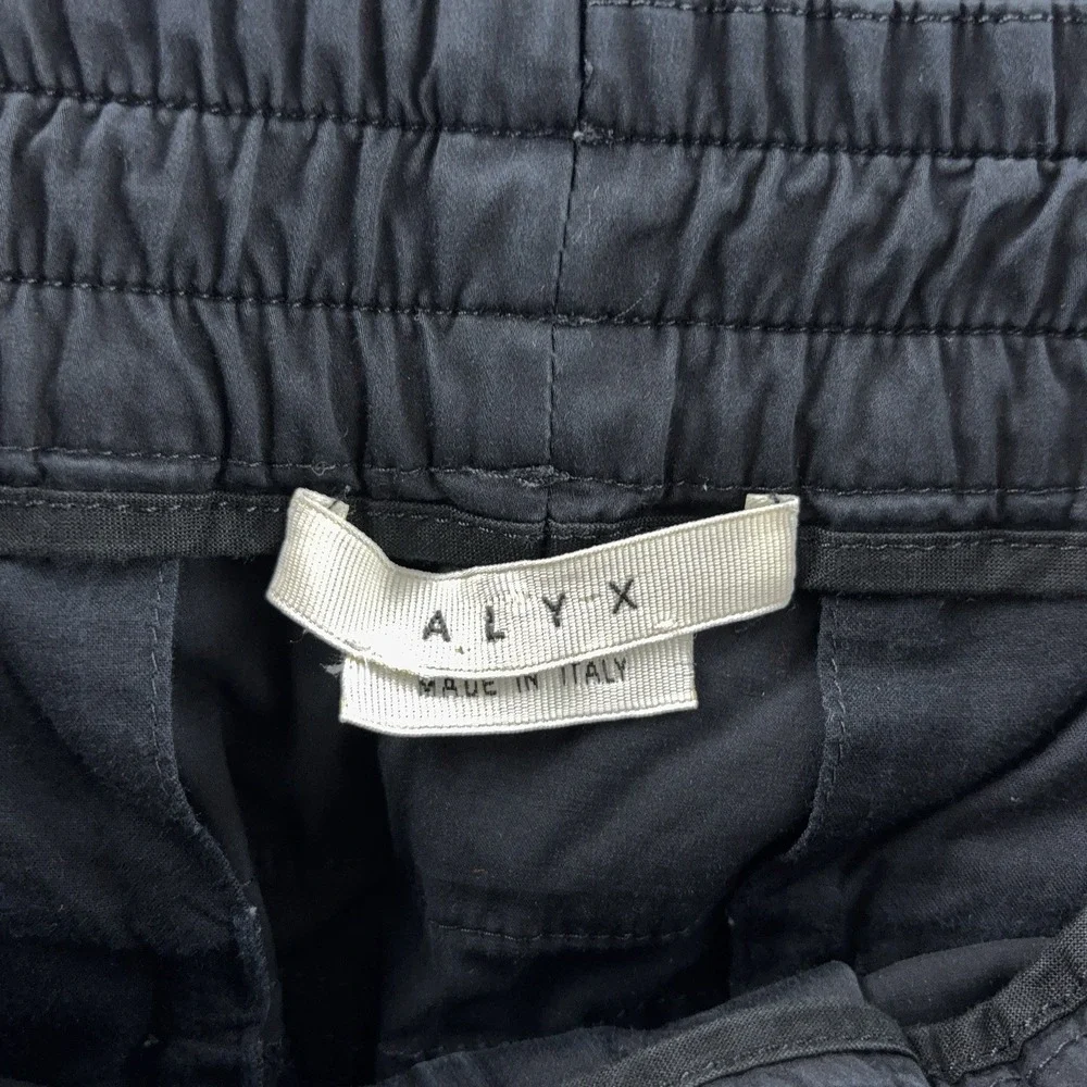 1017‎ ALYX 9SM Skater Cargo Pants Mens Size Small Black Tactical Zip Pocket